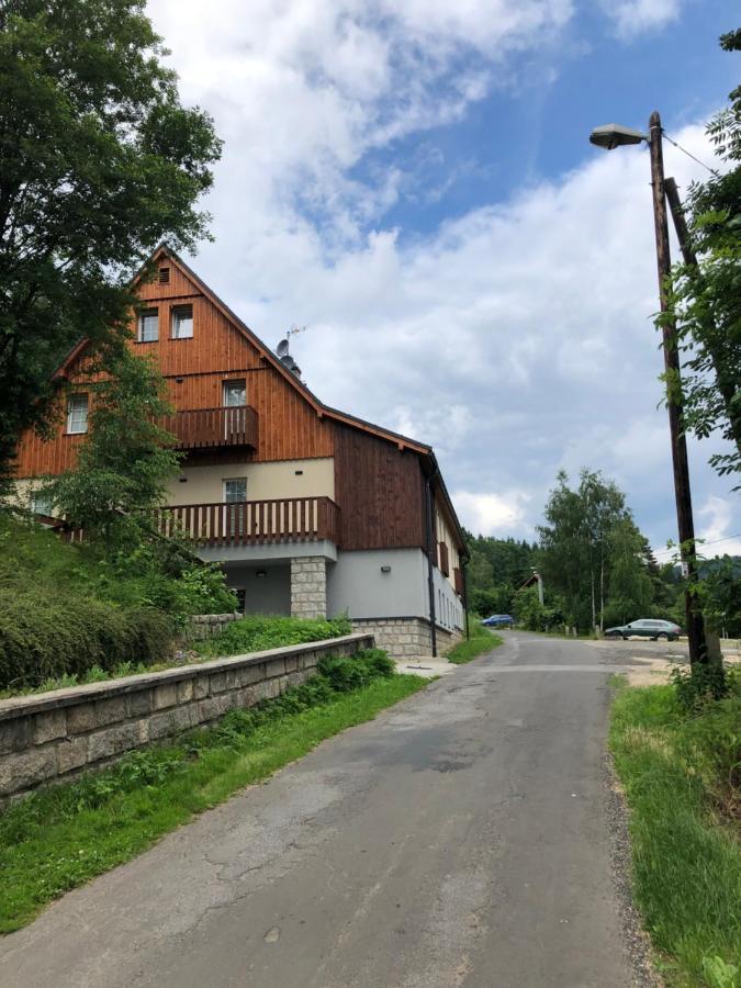 Janina Apartment
